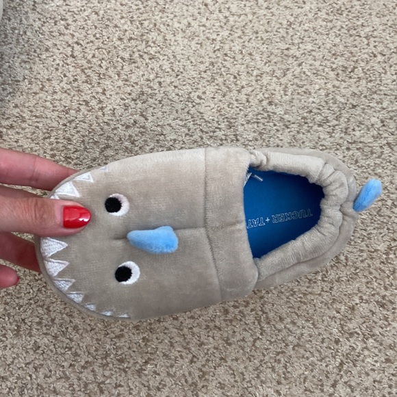 ⭐️Tucker & Tate Shark Slippers, 11⭐️ - Picture 3 of 10